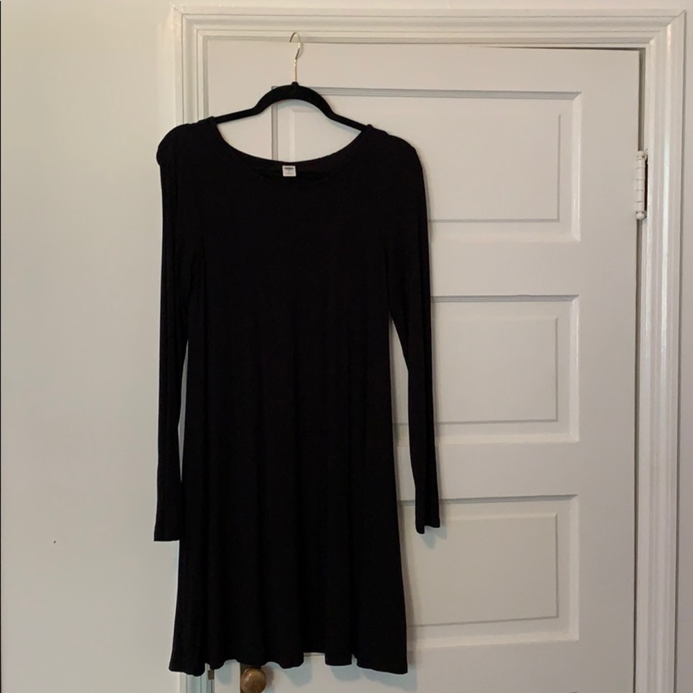 Long sleeve, black dress.